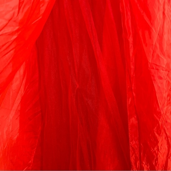 Red cape one size fits all - Picture 8 of 9